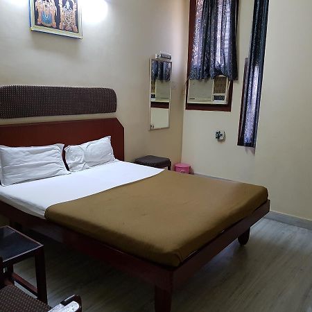 Sri Sai Residency Hotel Tirupati Luaran gambar
